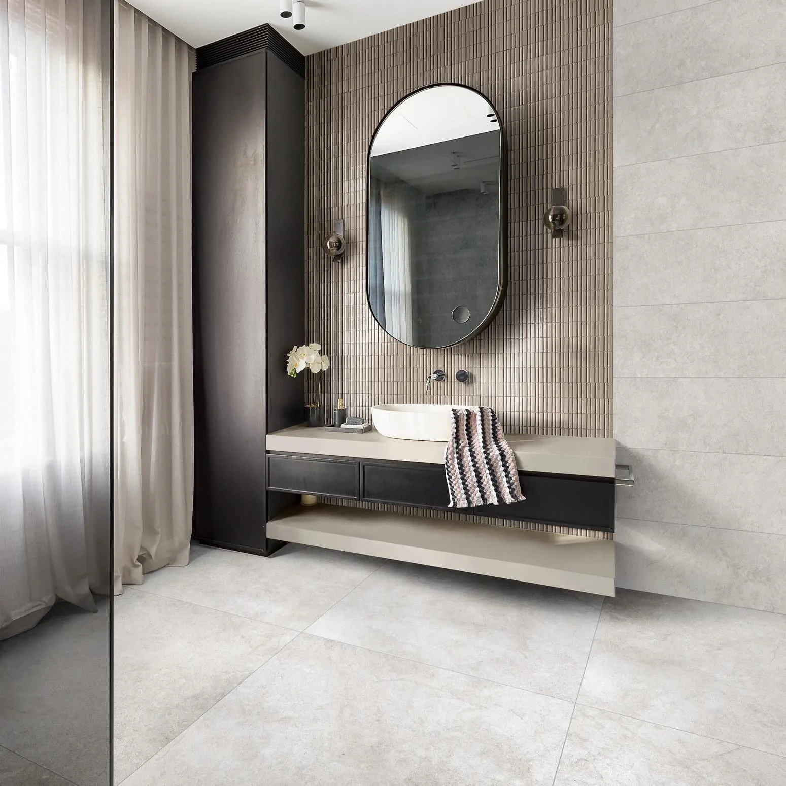 Glacé Mastice Glossy Struttura Rayé 7.5x20 RAEM
