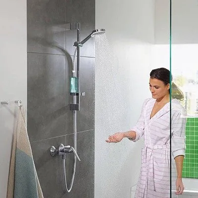 Hansgrohe Crometta Vario Unica tuš set klizna šipka sa crevom i tuš ručicom 26553400