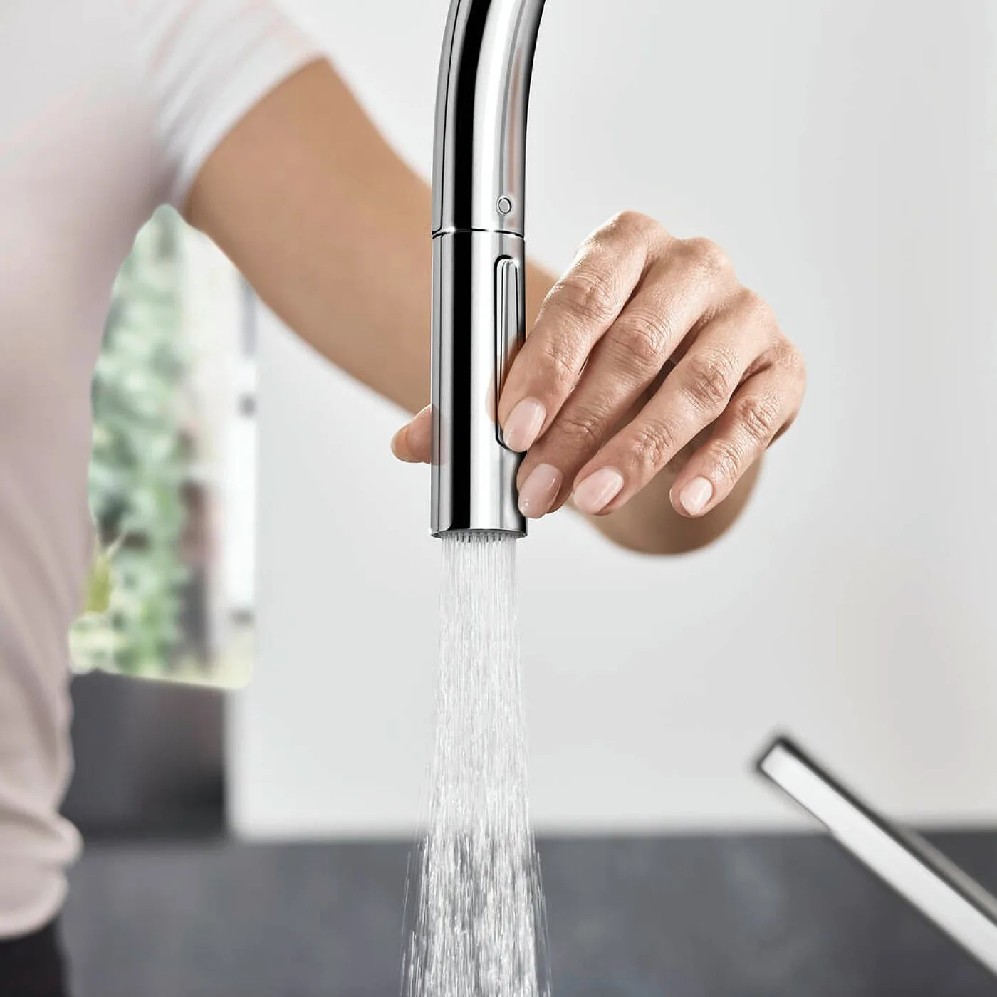 Hansgrohe Talis M54 za sudoperu 210 sa izvlačnim tušem 2 jet, sBox 72801000