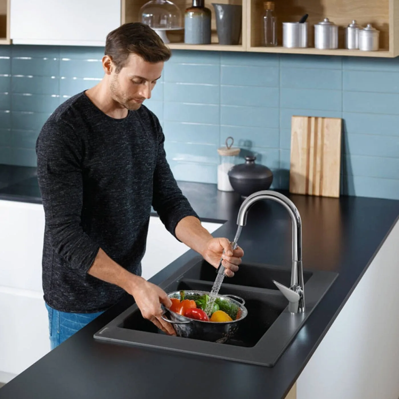 Hansgrohe Talis M51 slavina za sudoperu 200 sa izvlačnim tušem 2 mlaza 72813000