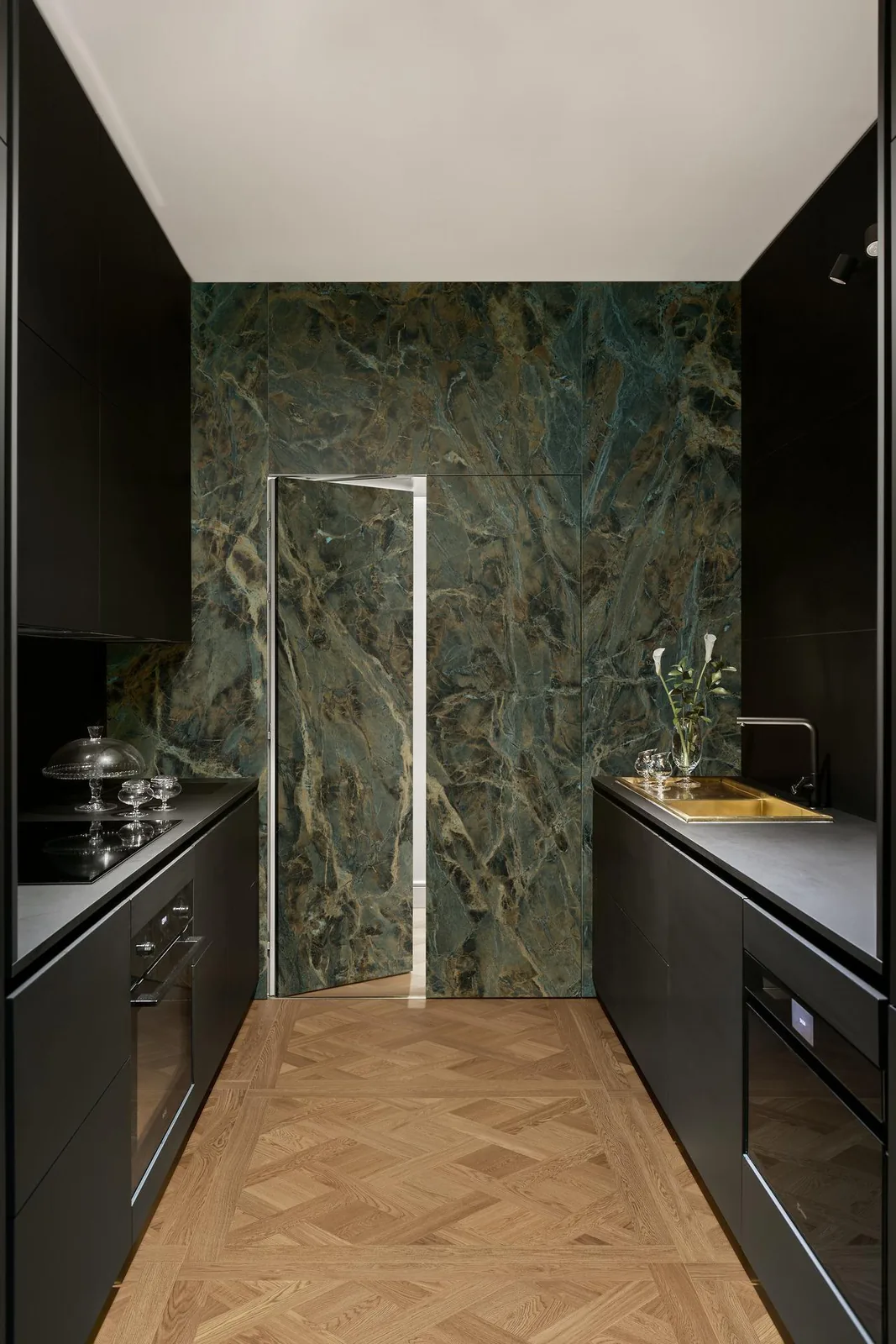 Grande Marble Look 162x324 12mm Verde Borgogna satin MAES